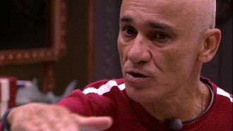 Ayrton opina sobre quem sai nesse Paredão: 'Jéssica'
