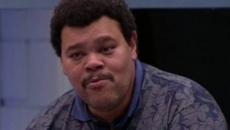 Babu Santana, do ‘BBB20’, acumula dívida sobre aluguel e carece de ajuda financeira