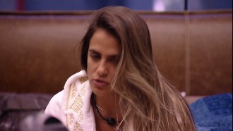Carolina avisa sobre Hana: 'Vou colocar no Paredão, vai me odiar'
