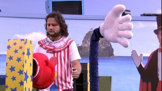 Diego vence a Prova do Anjo Soco, Chute e Tapa