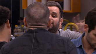 'Você é falso', diz Bin para Michel sobre disse-me-disse entre brothers