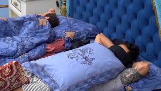 Após Raio-X e café da manhã, brothers dormem no BBB21