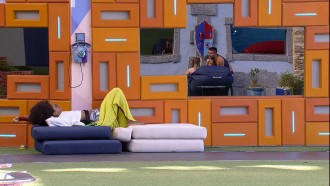 Arthur, Carla Diaz e Lumena fazem plantão no Big Fone do BBB21