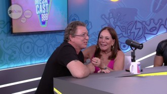 Boninho invade Mesacast BBB e surpreende Susana Vieira