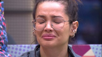 Brothers assistem o Presente do Anjo da Thaís no BBB21