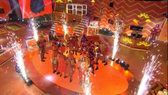 Brothers dançam funk com robôs na Festa da Seara no BBB 22