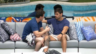 Cara de Sapato e Gustavo têm DR