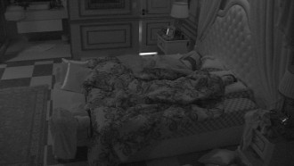 Confinados dormem após festa surpresa no BBB21