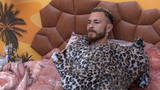 Fred pergunta sobre o voto de Amanda e Aline Wirley no BBB 23