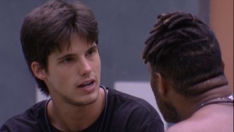 Gabriel pede perdão para Fred Nicácio no BBB 23