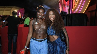 Giovanna encontra Leidy Elin em show de Ludmilla