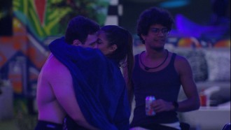 Gustavo comenta beijo em Key Alves: ‘Não me arrependo’