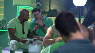 Gustavo diz que está decepcionado com Cara de Sapato