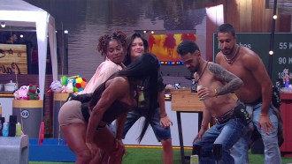 BBB 25: João Gabriel dança funk na Festa do Líder