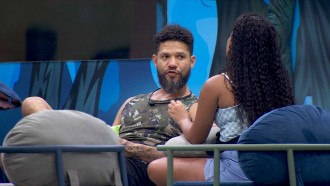 Juninho, do BBB 24, se desculpa por ter se exaltado com Thalyta