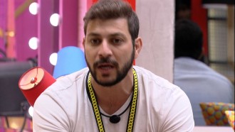 Líder Caio indica Thaís ao 11º Paredão do BBB21