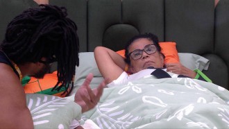 No Apê do Líder, Diogo alerta Vilma: 'Vai trocar com a galera'