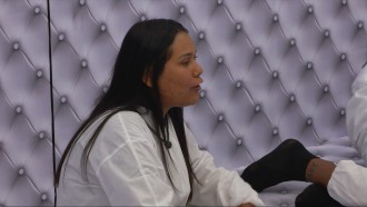 No Quarto Branco, Chaiany diz: 'Meu diploma é o BBB'