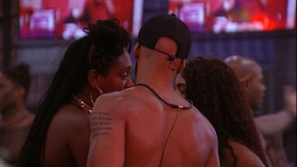 Paula faz confissão picante a Ricardo e Sarah Aline