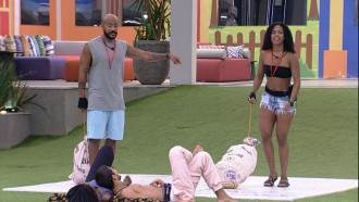 Ricardo e Marvvila cumprem o primeiro Castigo do Monstro