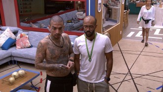 BBB 23: Ricardo ri de torpedos recebidos no Queridômetro