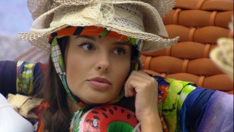 Thaís fala sobre seu voto: 'Vai ter que ser a Karol'