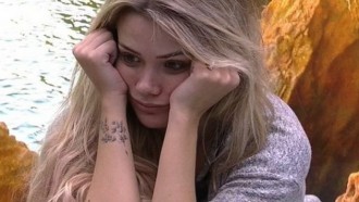 BBB20 - Marcela chora durante nova troca de farpas com Rafa Kalimann e faz confissão