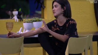 Manu conta que recebeu informação sobre o jogo