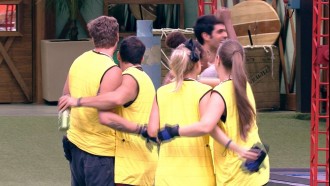 Grupo Tá com Nada festeja rabada como proteína da semana