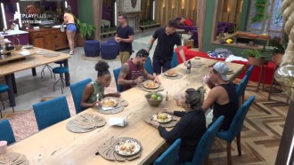 Gui Leão faz o almoço, e peões o parabenizam: 'Arrasou'