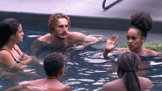 Hana fala sobre votação: 'Vou na pessoa que eu menos falo'