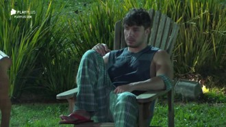 Lucas desabafa e recebe conselhos de Gui e Viny