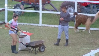 Lucas diz que faz esforço para proteger Hariany e Thayse no jogo