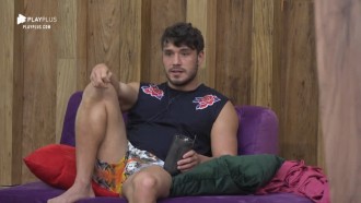 Para Lucas, Hari pode se prejudicar em possível Roça: 'Ela namorava'