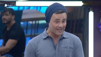 Peões estão encantados com o cavalo Lyon: 'Pensa que é cachorro!'