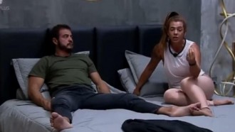 Adriana detona Carol: 'Preconceito com forma de nordestino se expressar'