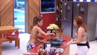 Resumo BBB: Bate-boca entre Paula e Ana Clara sobre voto é destaque