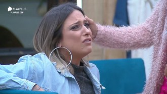 Tati cai no choro e Bifão a consola: ‘Não espera nada de ninguém’