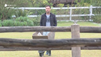 Vinny Vieira começa o dia cantando sucessos do passado