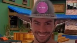 MAIS UM! Sertanejo Mariano é o terceiro peão de A Fazenda 12