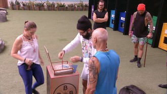 Wagner escolhe Ayrton e Patrícia para Castigo do Monstro