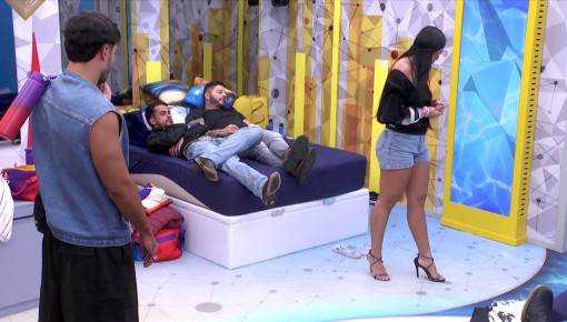 BBB 25: Arleane perde a aliança de casamento com Marcelo