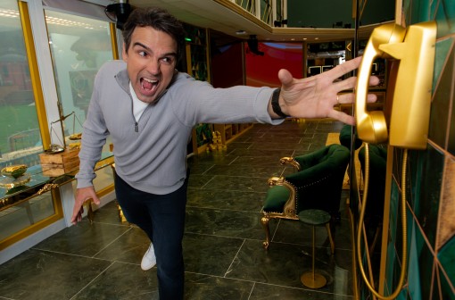 Que horas começa o BBB 26 hoje, sábado (21)?