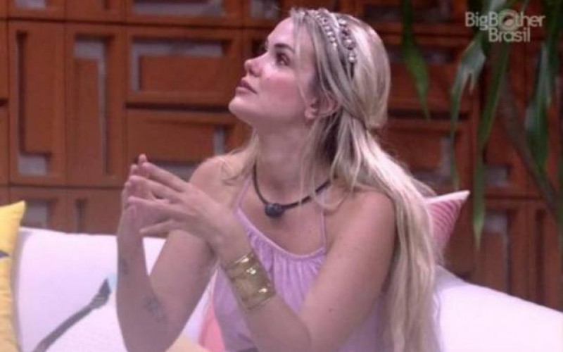 BBB20 - Família de Marcela pede desculpas por declarações da sister no reality