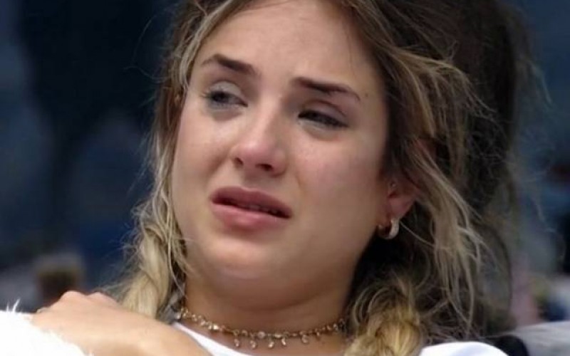 BBB20 - Gabi tem crise de choro e desabafa sobre vida amorosa