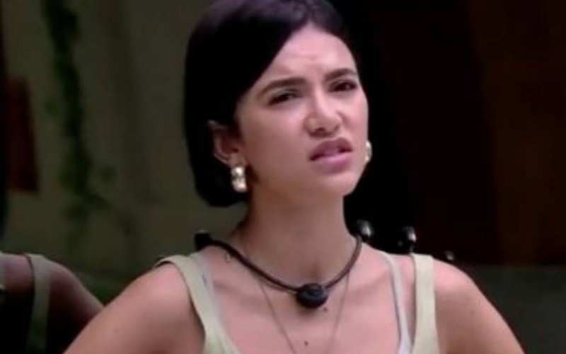 BBB20 - Manu fala sobre celular e redes sociais: “Não faço questão nenhuma”