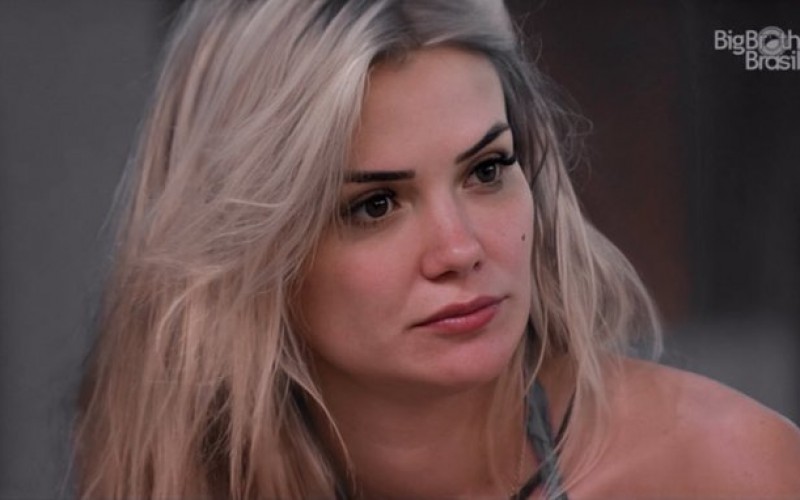 BBB20 - Marcela reclama de Gizelly e dispara: “Ela não tem o direito”