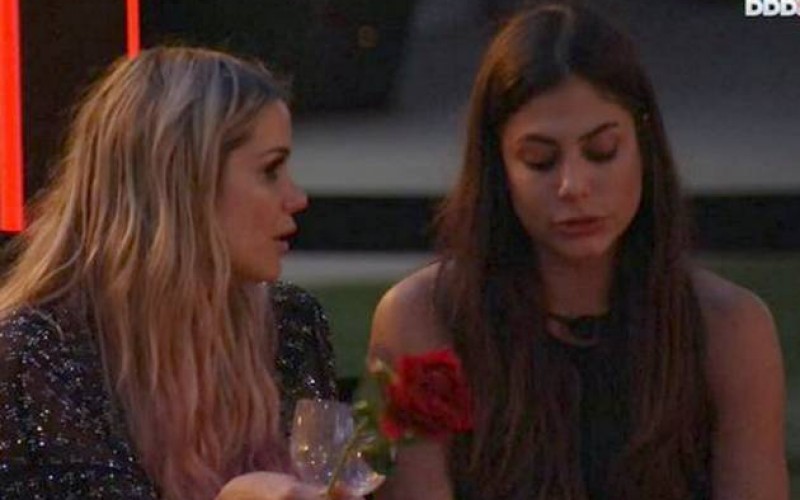 BBB20 - Mari Gonzalez tem crise de choro e esbraveja de raiva contra sister