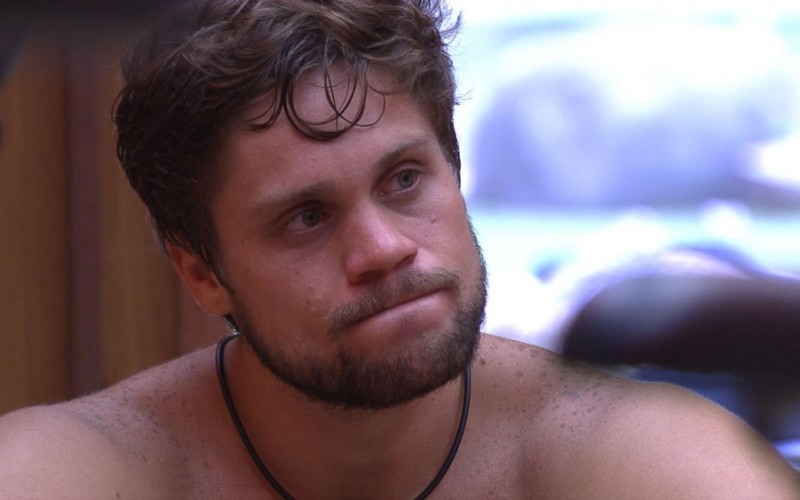 Breno elogia Ana Clara: 