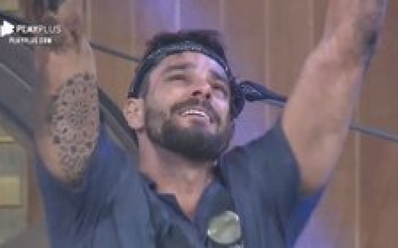 Com definição do primeiro finalista, 